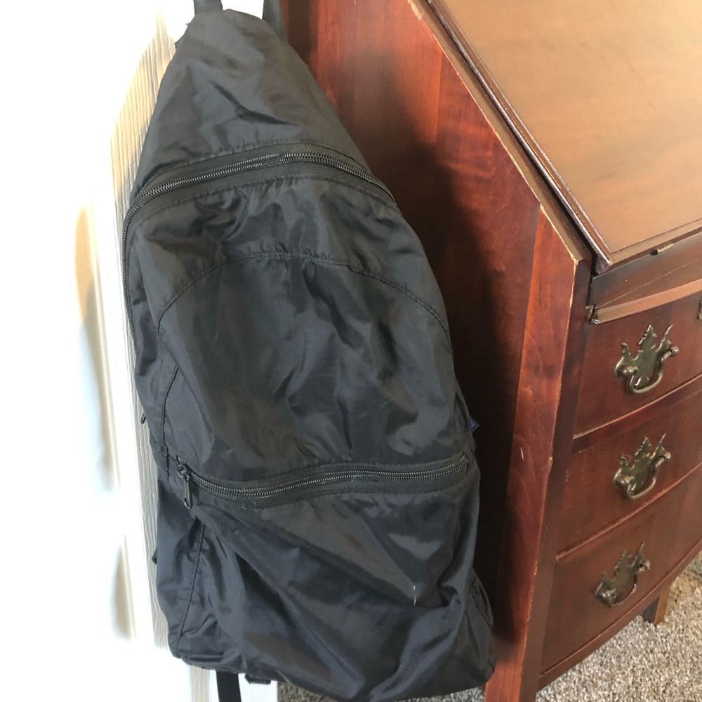 Light black backpack medium size